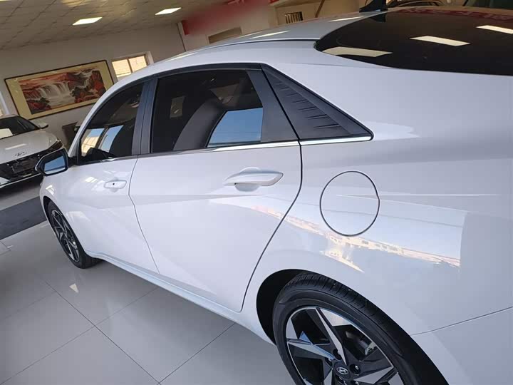 Фото 5 - Hyundai Elantra N line