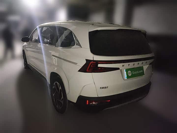 Фото 27 - Hyundai Custo