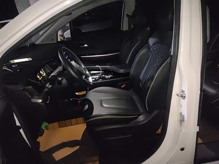 Фото 8 - Hyundai Custo