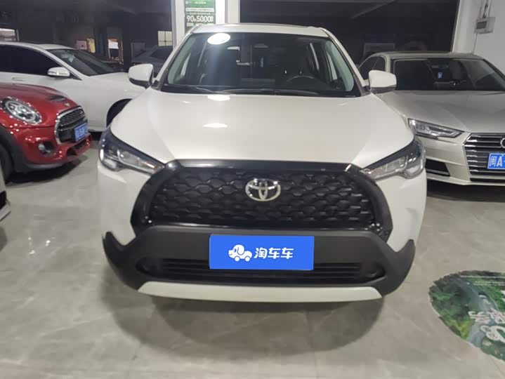 Фото 2 - Toyota Corolla Cross