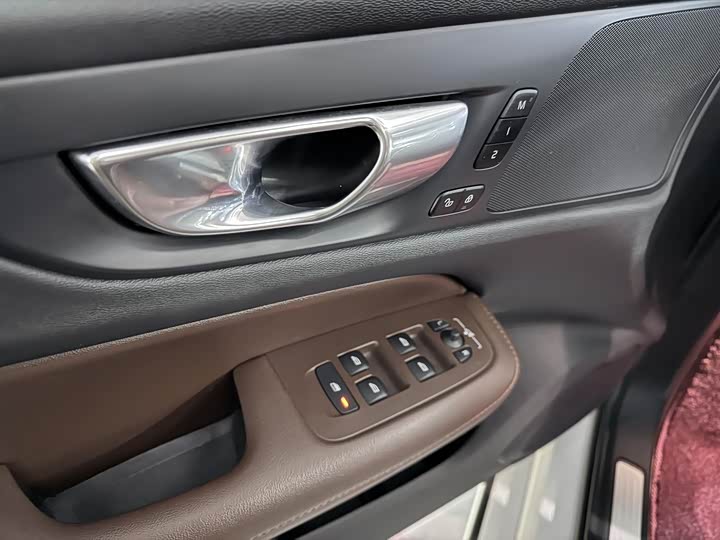 Фото 6 - Volvo S60