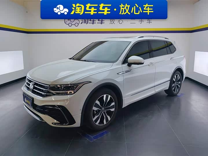 Фото 1 - Volkswagen Tiguan L Pro