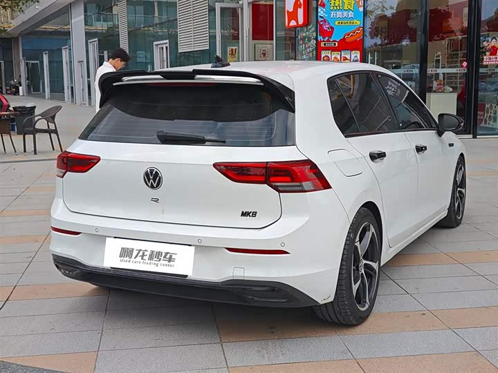 Фото 7 - Volkswagen Golf