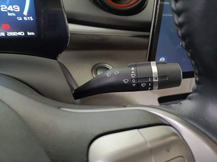 Фото 14 - BYD Dolphin