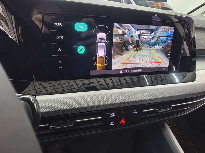 Фото 14 - Volkswagen Golf