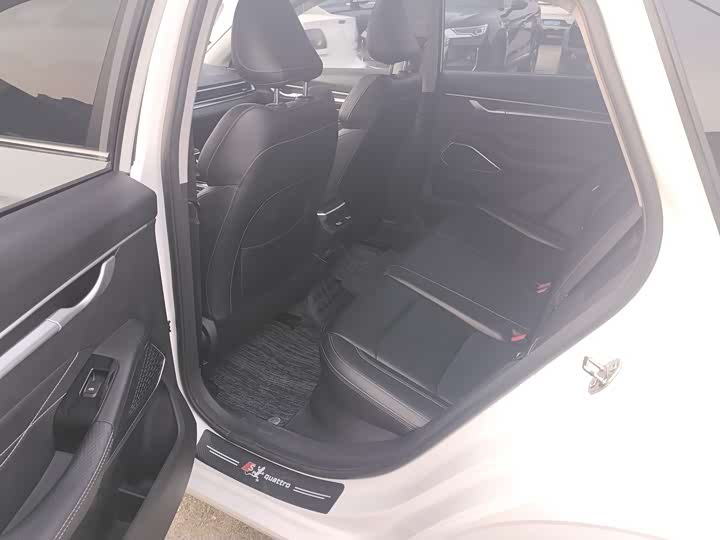 Фото 6 - Geely Emgrand