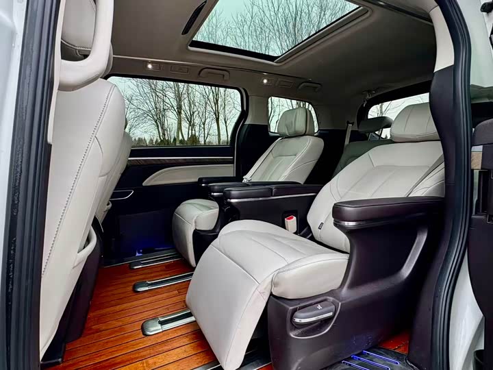 Фото 8 - GAC Trumpchi M8