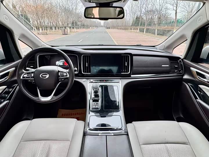 Фото 9 - GAC Trumpchi M8