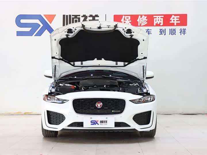 Фото 20 - Jaguar XE L