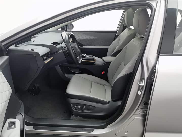 Фото 10 - Toyota bZ3