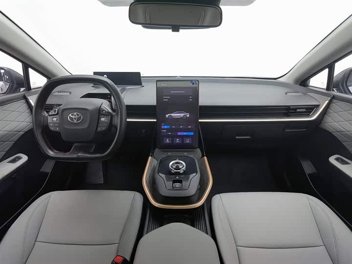 Фото 5 - Toyota bZ3