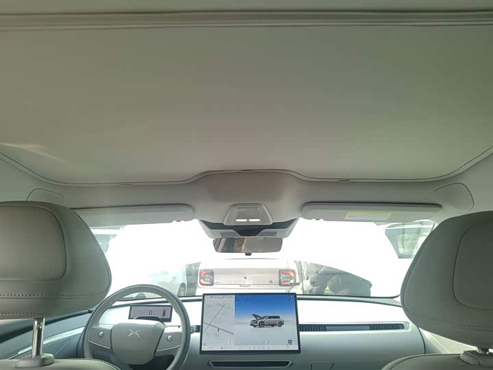 Фото 18 - XPeng Mona M03