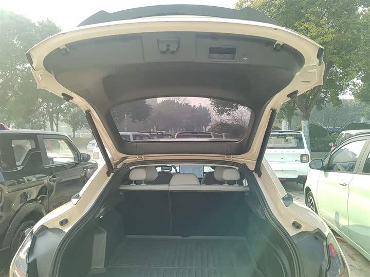 Фото 19 - XPeng Mona M03