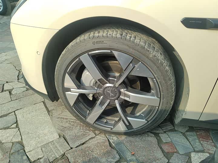 Фото 23 - XPeng Mona M03