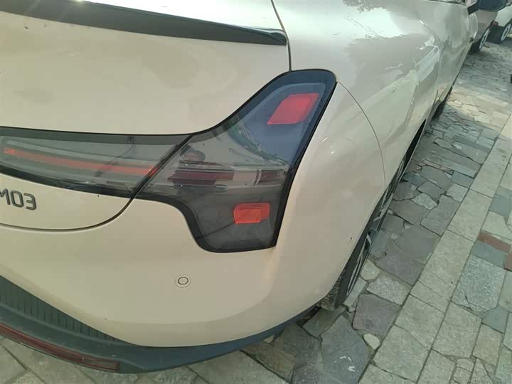 Фото 8 - XPeng Mona M03