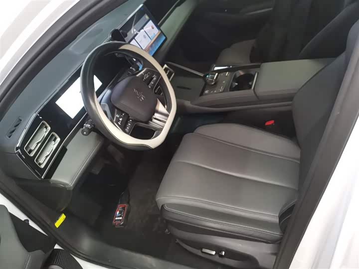 Фото 15 - BYD Qin L