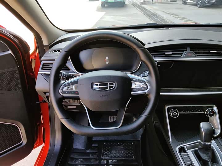 Фото 11 - Geely Binrui