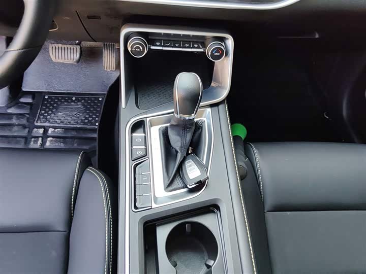 Фото 14 - Geely Binrui