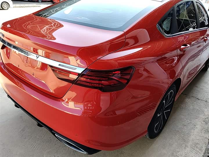 Фото 8 - Geely Binrui