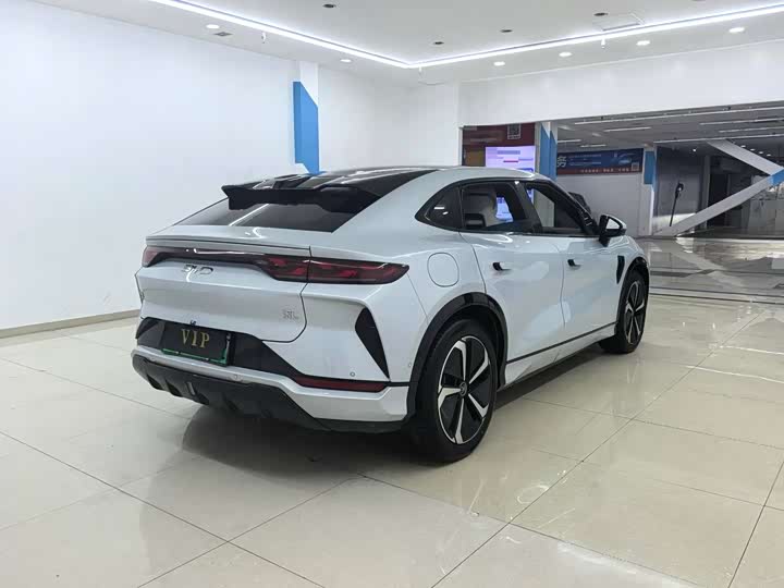 Фото 10 - BYD Song L