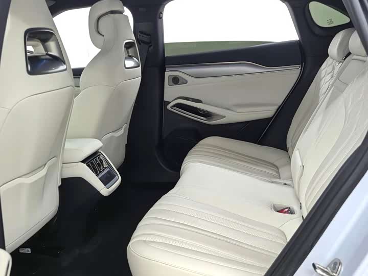 Фото 5 - BYD Song L