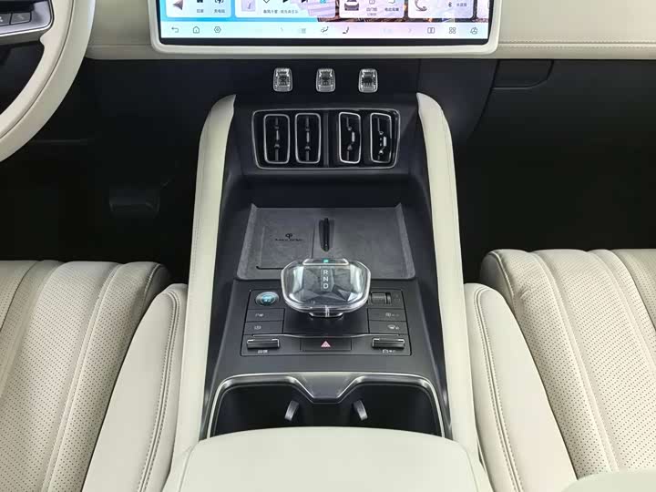 Фото 7 - BYD Song L