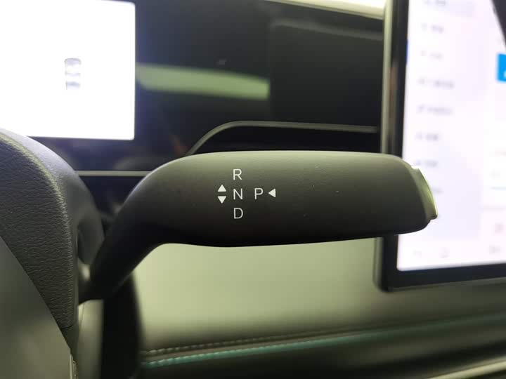 Фото 13 - BYD Qin L