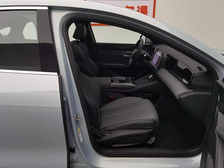 Фото 23 - BYD Qin L