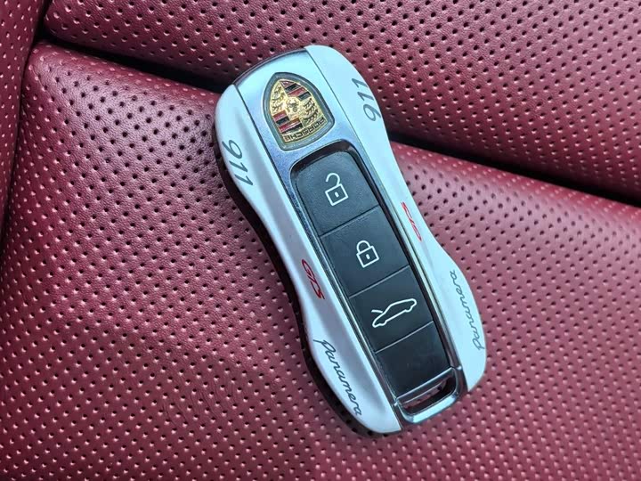 Фото 8 - Porsche 911