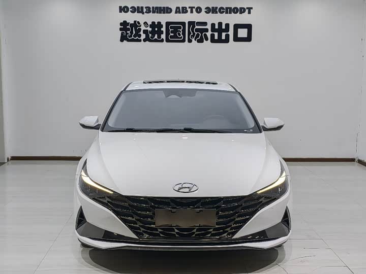 Фото 2 - Hyundai Elantra N line