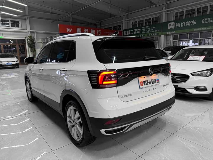 Фото 6 - Volkswagen T-Cross