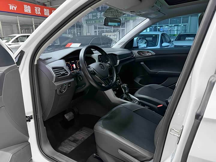 Фото 7 - Volkswagen T-Cross