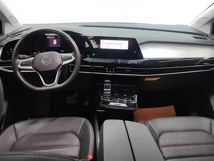 Фото 12 - Volkswagen Talagon