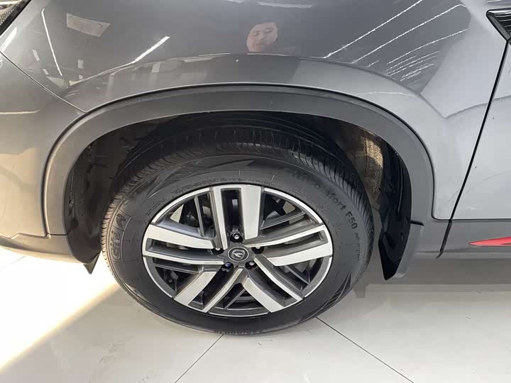 Фото 13 - Changan CS75