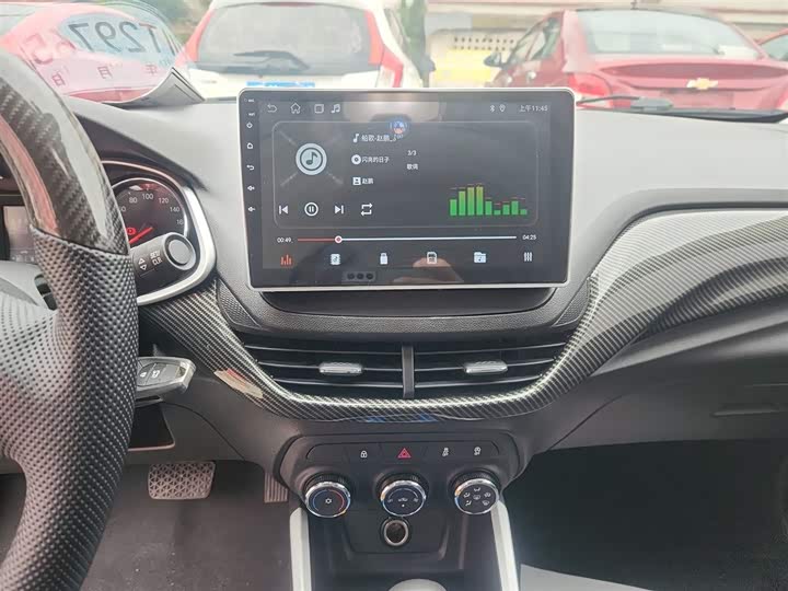 Фото 13 - Chevrolet Onix (Cavalier)