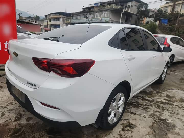 Фото 7 - Chevrolet Onix (Cavalier)