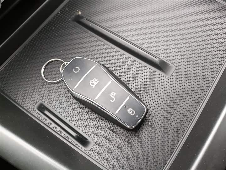 Фото 9 - BYD Qin Plus