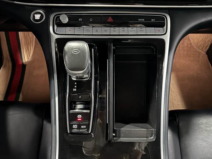 Фото 12 - GAC Trumpchi M8