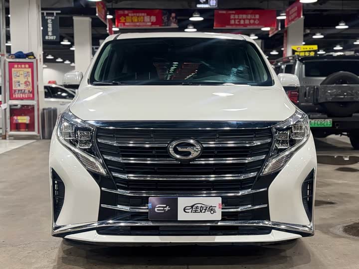 Фото 2 - GAC Trumpchi M8