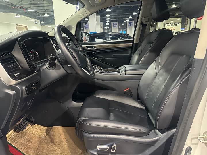 Фото 4 - GAC Trumpchi M8