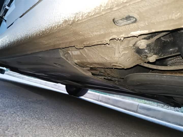 Фото 18 - Volkswagen Sagitar L