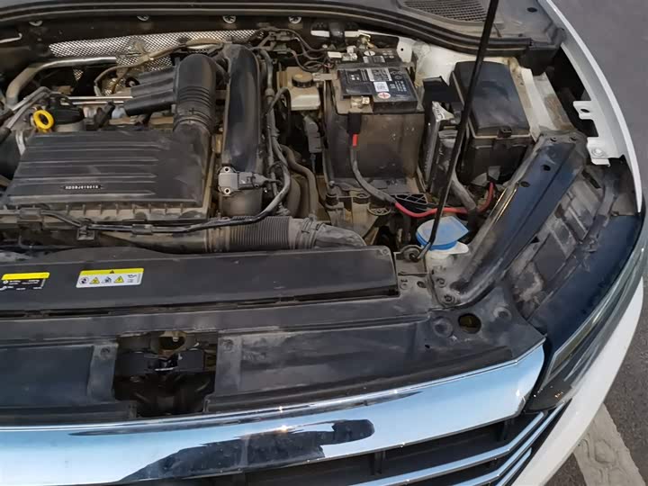 Фото 22 - Volkswagen Sagitar L