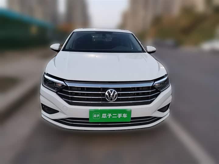 Фото 24 - Volkswagen Sagitar L