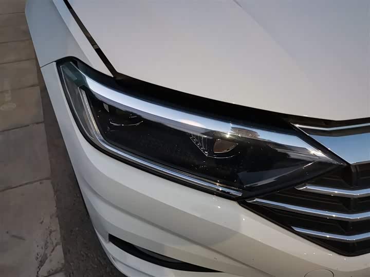 Фото 30 - Volkswagen Sagitar L