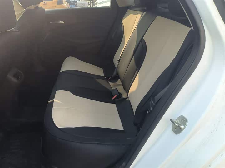 Фото 17 - Buick Verano