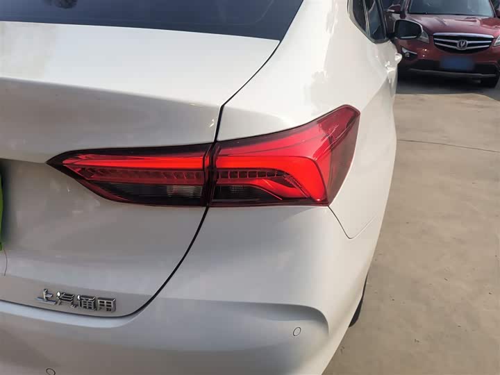 Фото 8 - Buick Verano