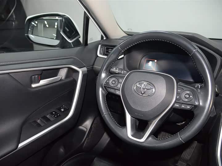 Фото 12 - Toyota Wildlander