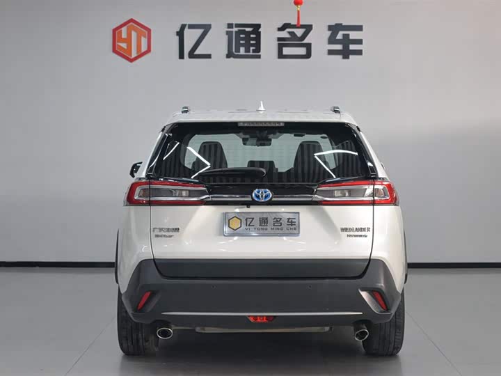 Фото 22 - Toyota Wildlander