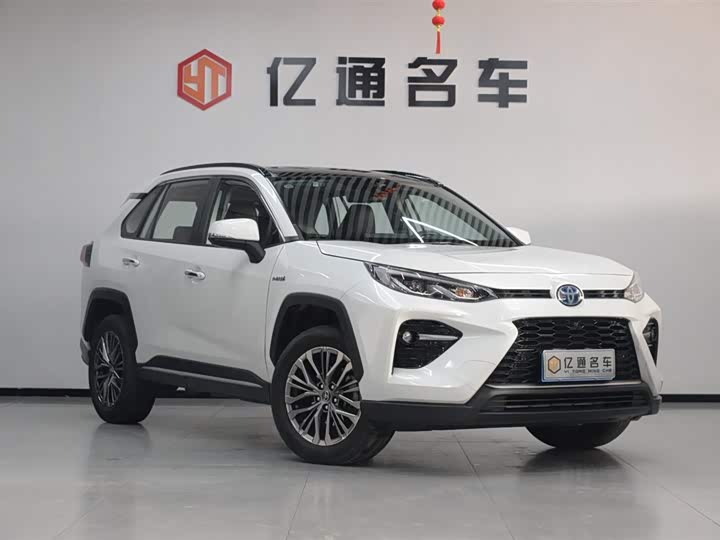 Фото 3 - Toyota Wildlander