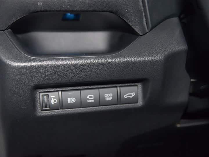 Фото 8 - Toyota Wildlander